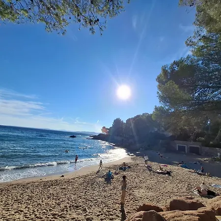 Les 3 Sources D'aiguebonne, Vue Et Estérel, Plages à Pied